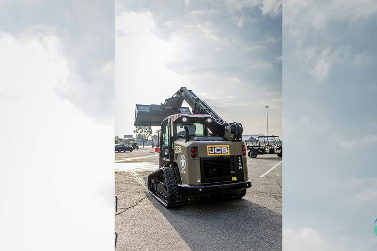 JCB Launches VetsAid Teleskid to Support U.S. Veterans