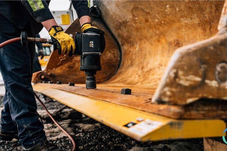 Caterpillar Launches Single Life Cutting Edges for Wheel Loaders