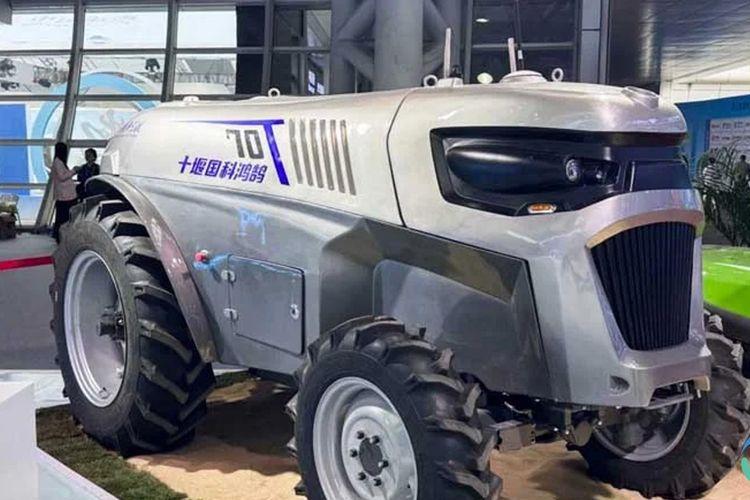 China Launches Autonomous Electric Tractor: The Honghu T70