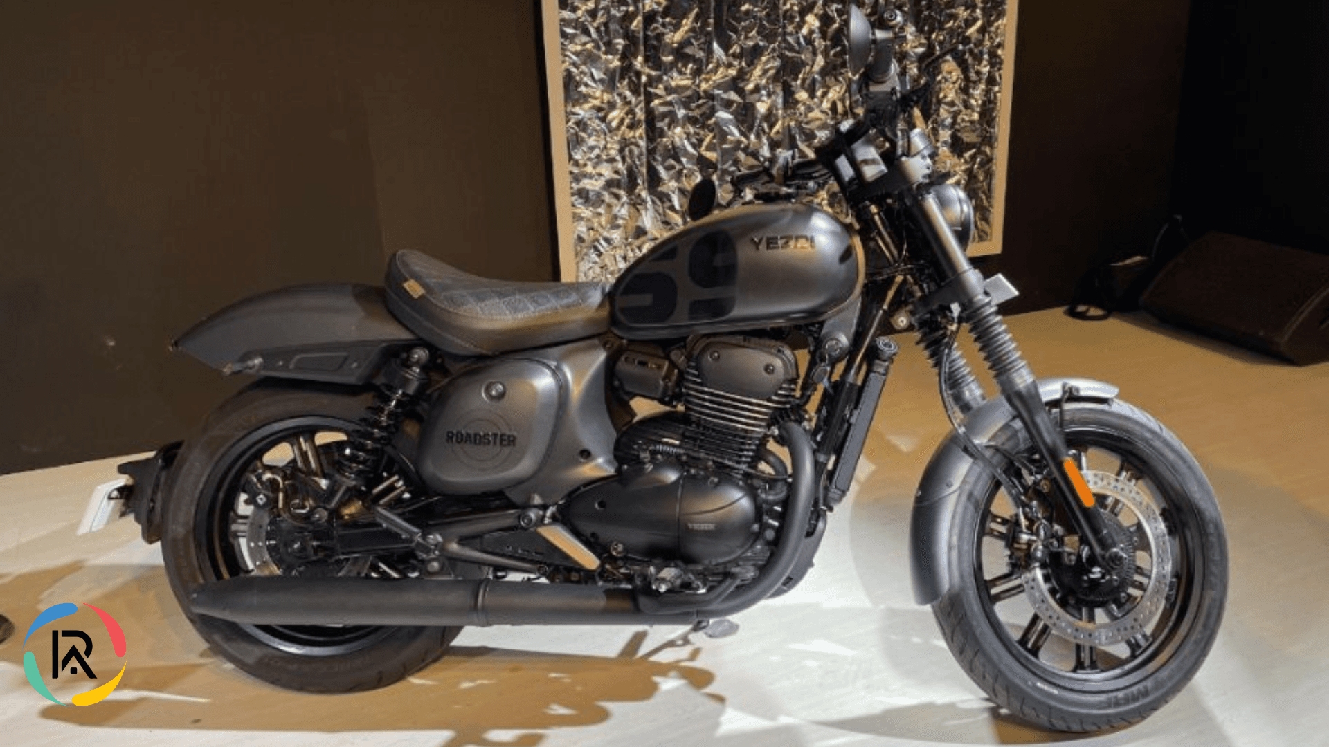 Yezdi Roadster 2025 Unveiled with New 350 Engine