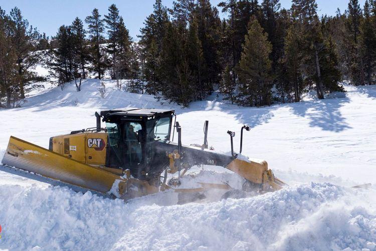 Caterpillar to Launch Next-Gen Cat 140 LVR Grader