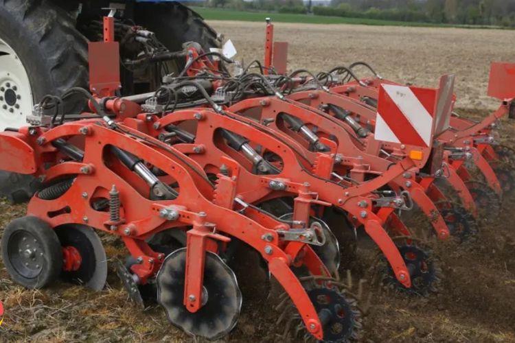 KUHN Shows Striger cultivator at Groundswell 2025