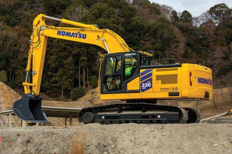 Komatsu Excavator PC220LCi-12 Gets Rototilt Tiltrotator