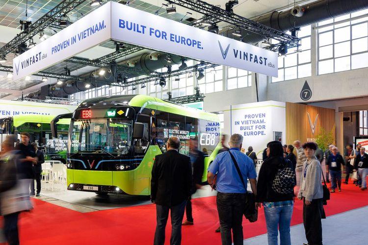 VinFast Unveils EB 8 and EB 12 E-Buses at Busworld 2025