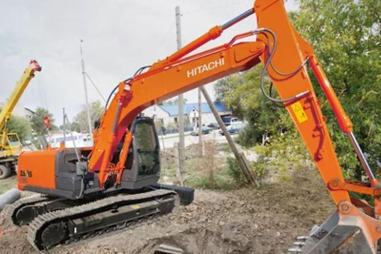 Hitachi, Komatsu Face North America Sales Drop on Tariffs