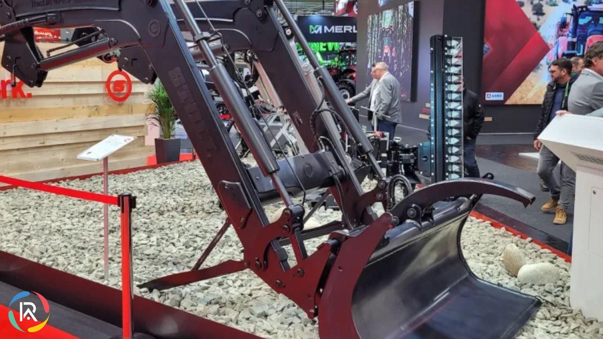 STOLL Debuts TracLift Front Loader at LAMMA 2026