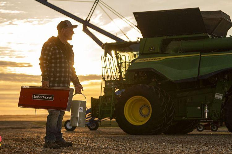 Bushel Plus SmartPan Integrates with John Deere