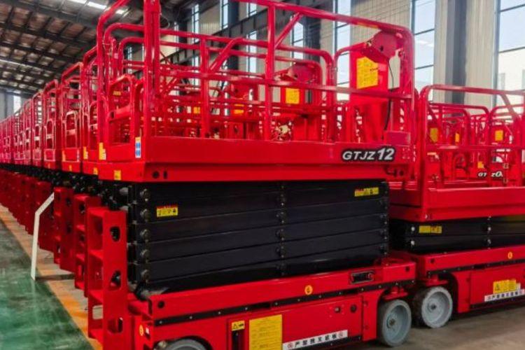 Sinoboom Launches Crawler Mini Scissor Lift 0407ET