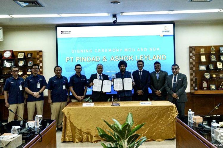 Ashok Leyland and Pindad MoU for EV Buses & Defence Vehicles