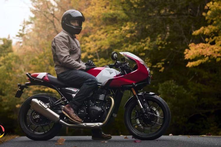 Triumph Launches Thruxton 400 and Tracker 400 in New Zealand