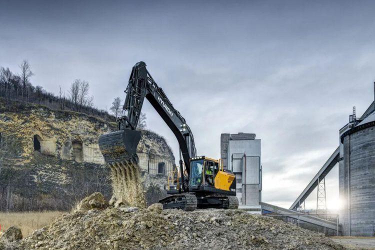 Hyundai Construction Introduces HX300L Crawler Excavator