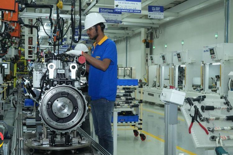 CNH Enhances Construction Equipment with New Engine Plant