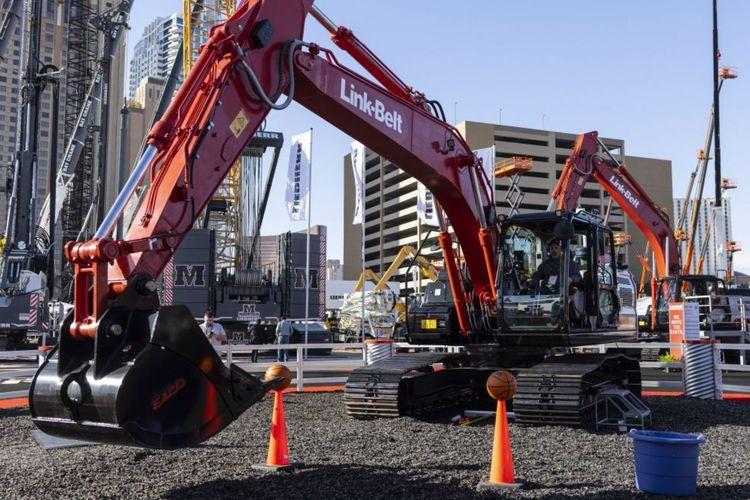 Link-Belt Unveils New Excavators at ConExpo 2026