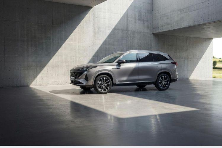 MG Unveils Its First 7-Seat SUV: The All-New MGS9 PHEV