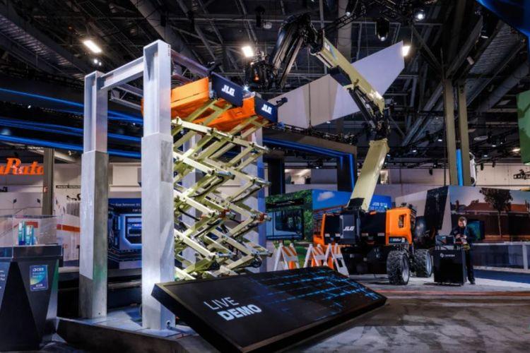 JLG Showcases Smart construction Tech at CONEXPO