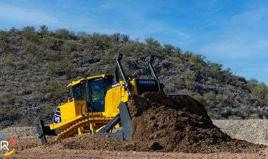 Komatsu Unveils New D175AX-10 Large Dozer