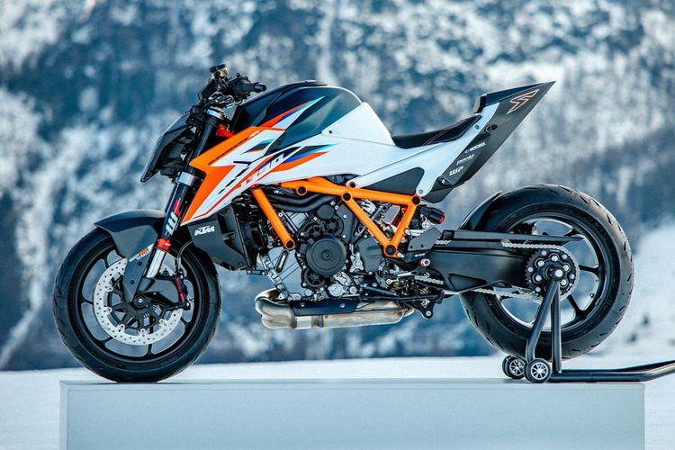 KTM Unveils 2026 1390 Super Duke RR, Limited to 350 Units