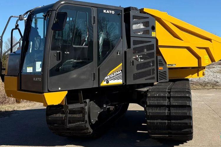 KATO Unveils IC110R Rotating Crawler Carrier