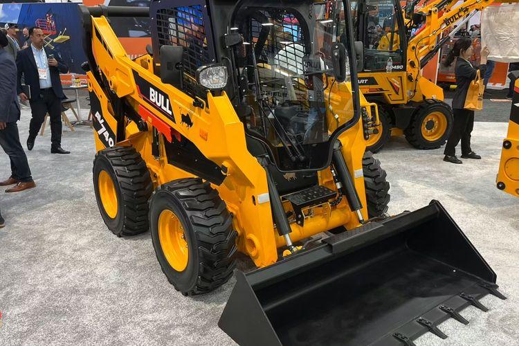 Bull India Debuts AV740 Skid Steer in U.S.