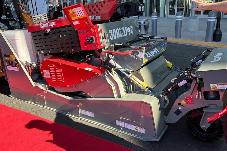 Asphalt Zipper Launches New CTL Reclaimer Attachments