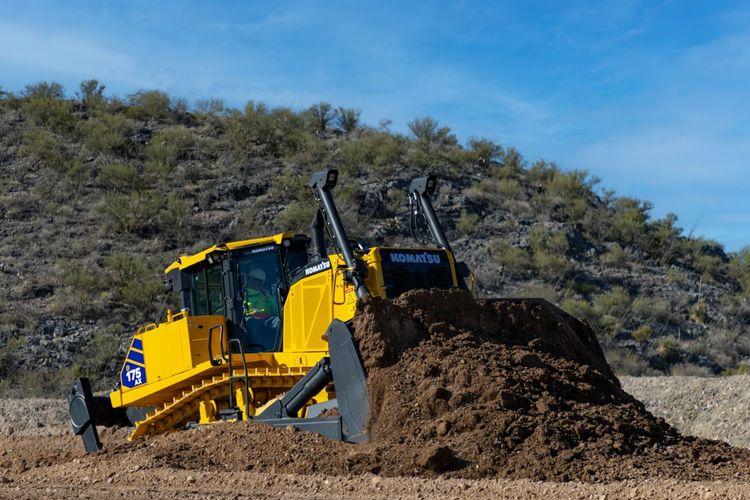 Komatsu Unveils New D175AX-10 Large Dozer