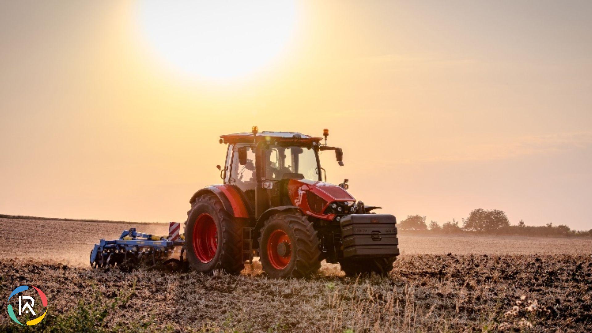 Zetor Showcases New Series 6 Tractor at Cereals