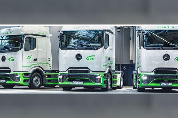 Mercedes-Benz Delivers Electric Tipper Trucks to AVG Köln