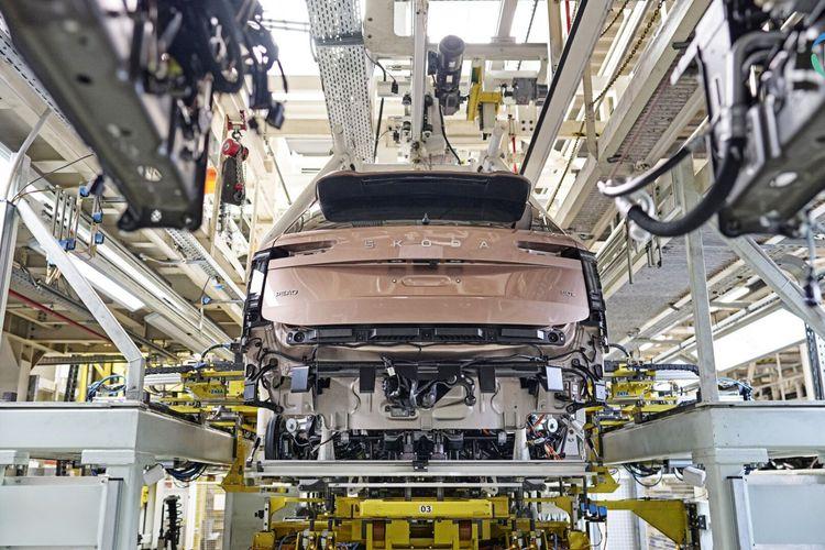 Škoda Starts Series Production of New Peaq Electric SUV