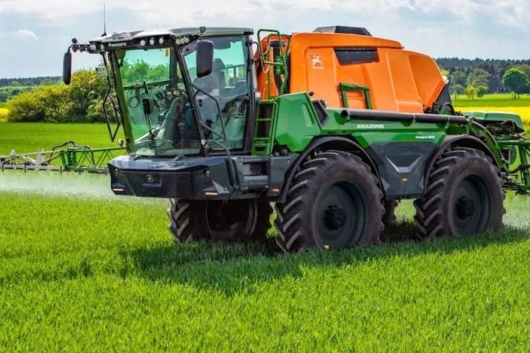 Amazone Upgrades Pantera 4504 Sprayer