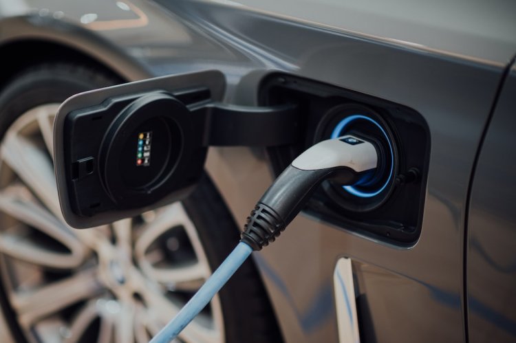 India's EV Charging Infrastructure: The Key to Adoption