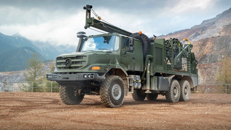 Mercedes Benz truck delivers Zetros trucks to Ukraine Defense Ministry