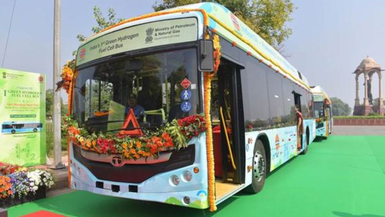 Tata Motors delivers Hydrogen Fuel Cell buses to Indian Oil