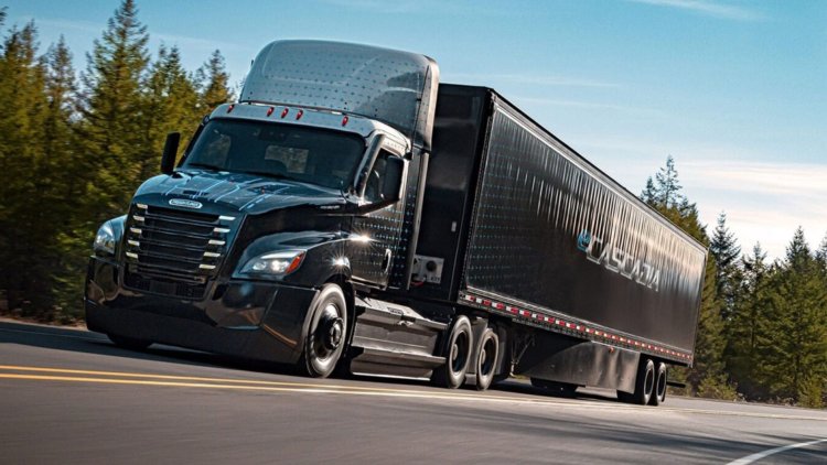 Daimler Truck Financial Service partners with Electrada