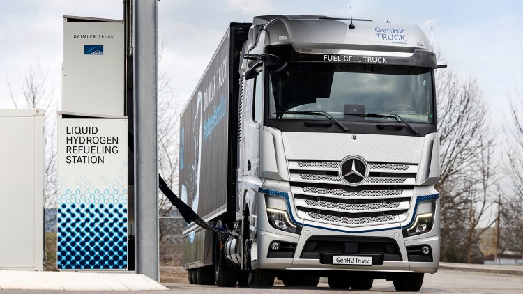 Daimler Truck and Linde Engineering debut subcooled liquid hydrogen refueling for heavy trucks