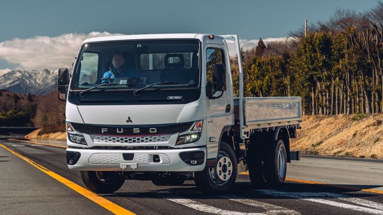 Daimler's FUSO Unveils Updated Canter and eCanter model