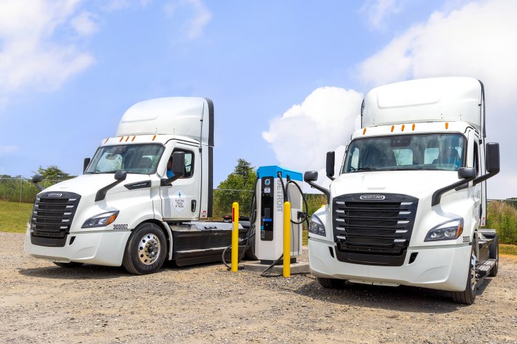 DTNA and DTFS collaborate with Salem Carriers and Electrada for Electrified Logistics